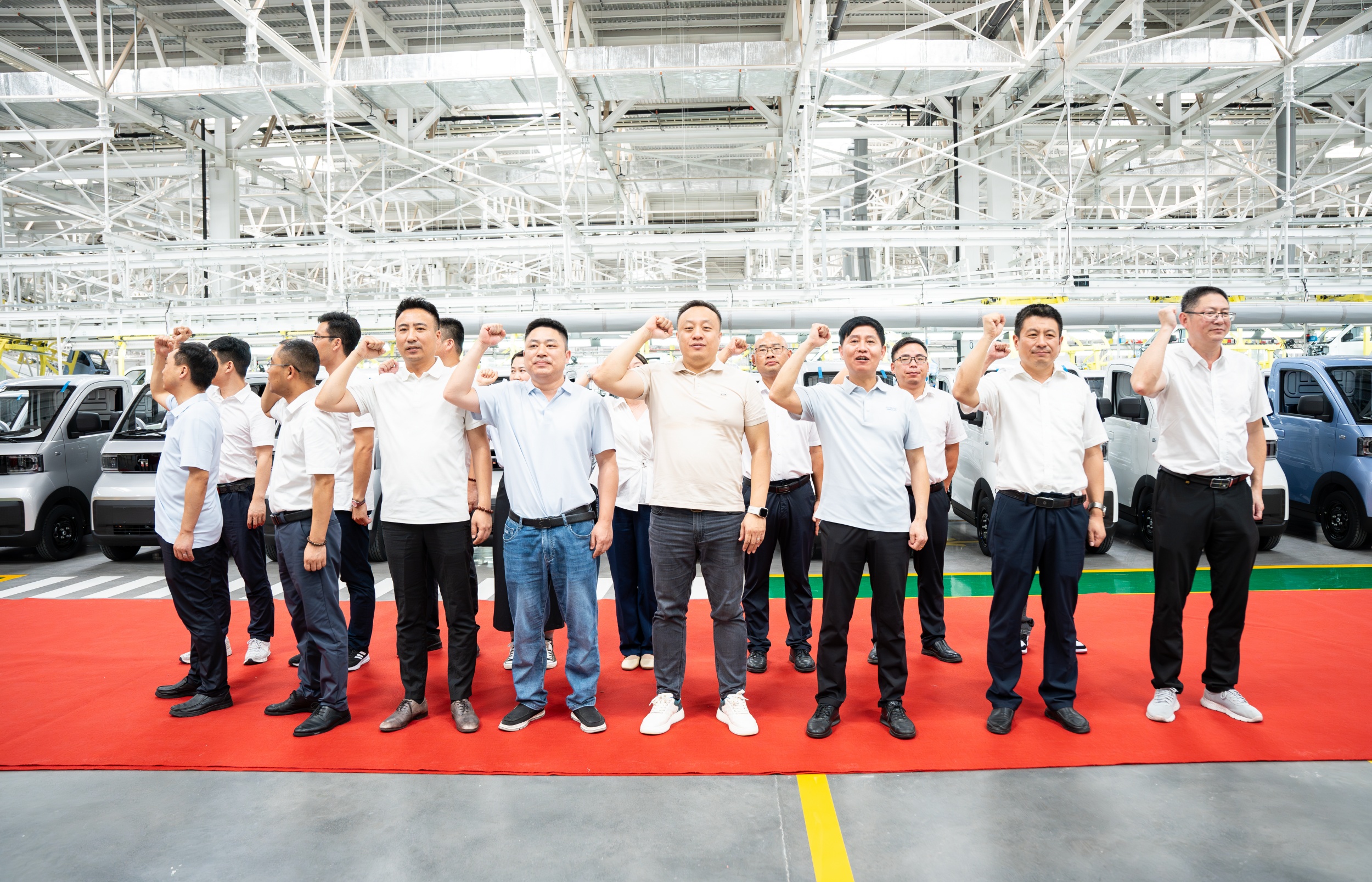 La mission doit atteindre le sommet de la bataille - La cérémonie de serment de la Division de Mini-Cartes fait des anneaux 30000 cornes de charge